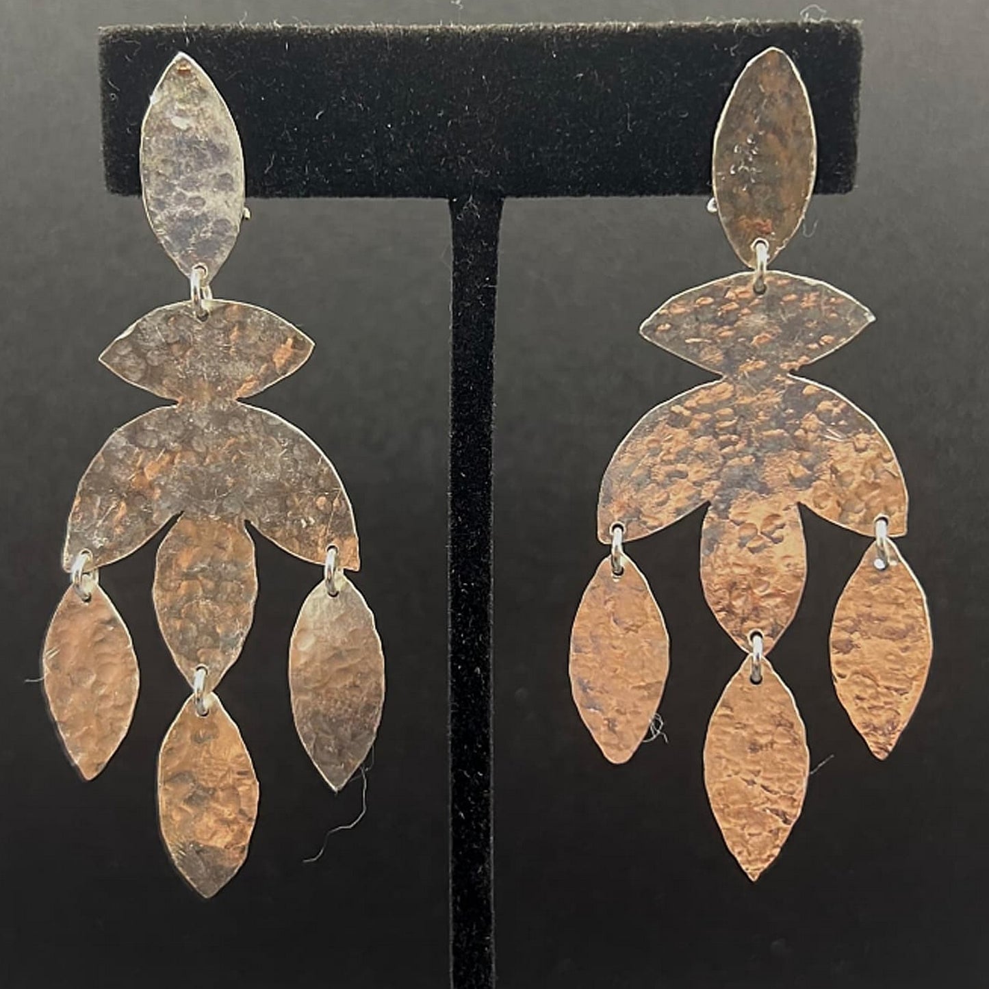 Orecchini in Argento 925, lavorati artigianalmente.