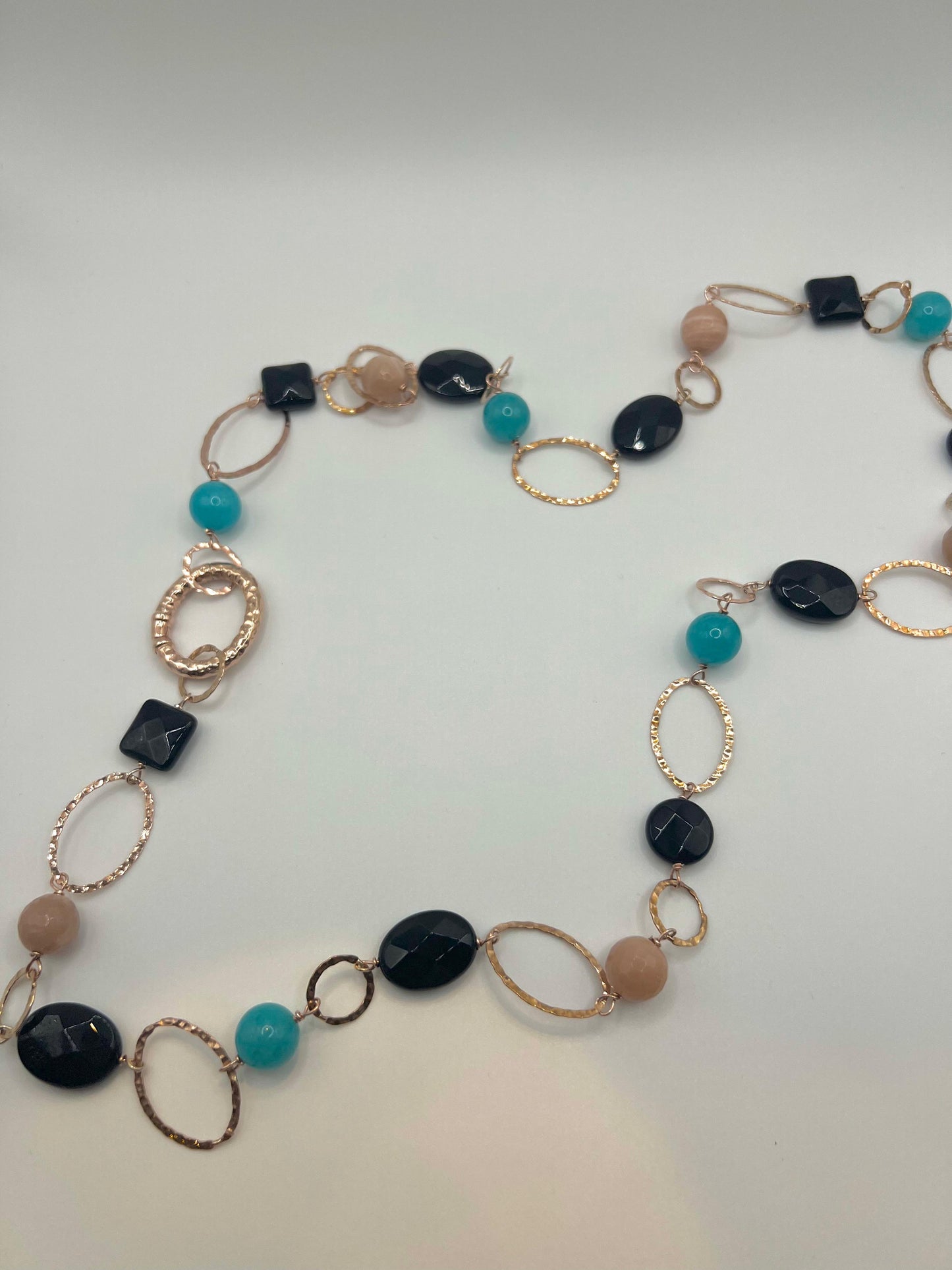 Collana in Argento 925 rosato, onice, pietra di luna e quarzo azzurro